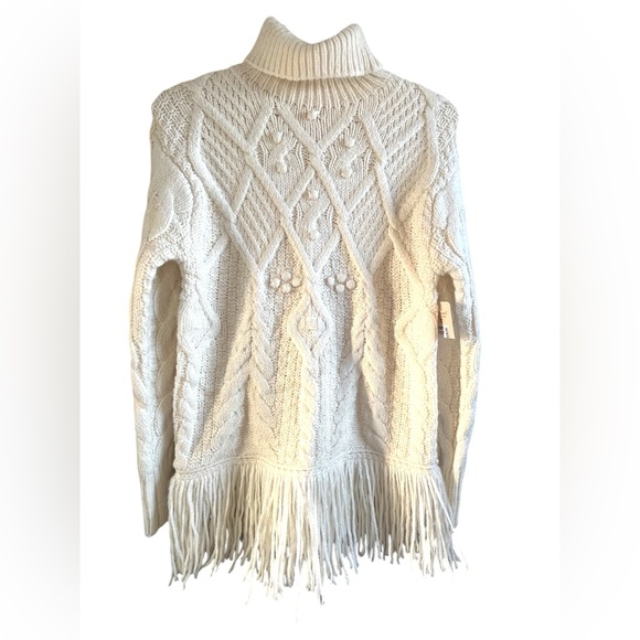 NWT Women’s Room 34 Dex/ Black Tape Cream Turtleneck Sweater in Size Medium. - Picture 2 of 13